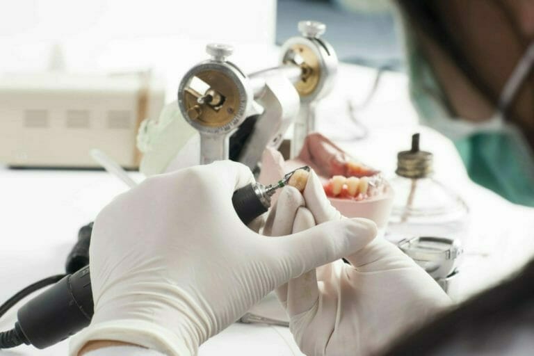 denturiste Denturologie candidature